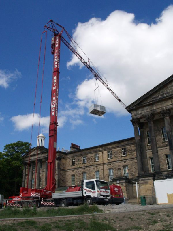 Spierings Mobile Tower Crane - SK1265-AT6 in action