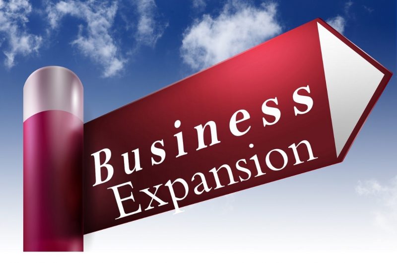 Bryn Thomas Cranes Expands Business to a Fourth Depot
