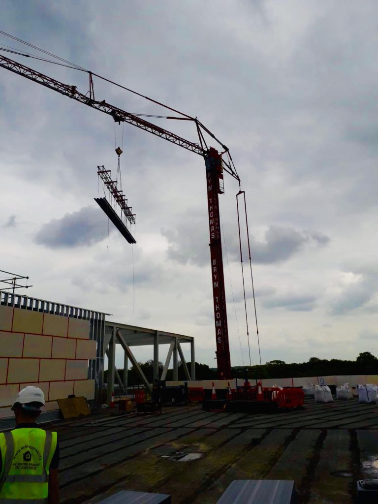 Crane Hire Leeds, Heavy Crane Hire & Mobile Tower Cranes Leeds